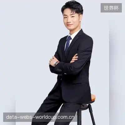 伏语芊
